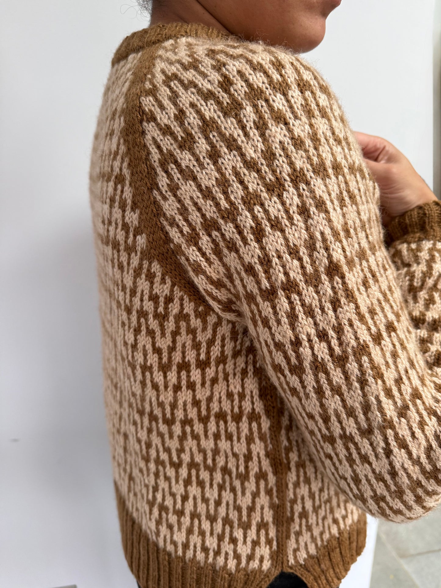 Nkyinkyim Sweater Pattern