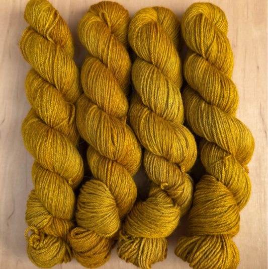 Golden Yolk - Corriedale/Cormo DK
