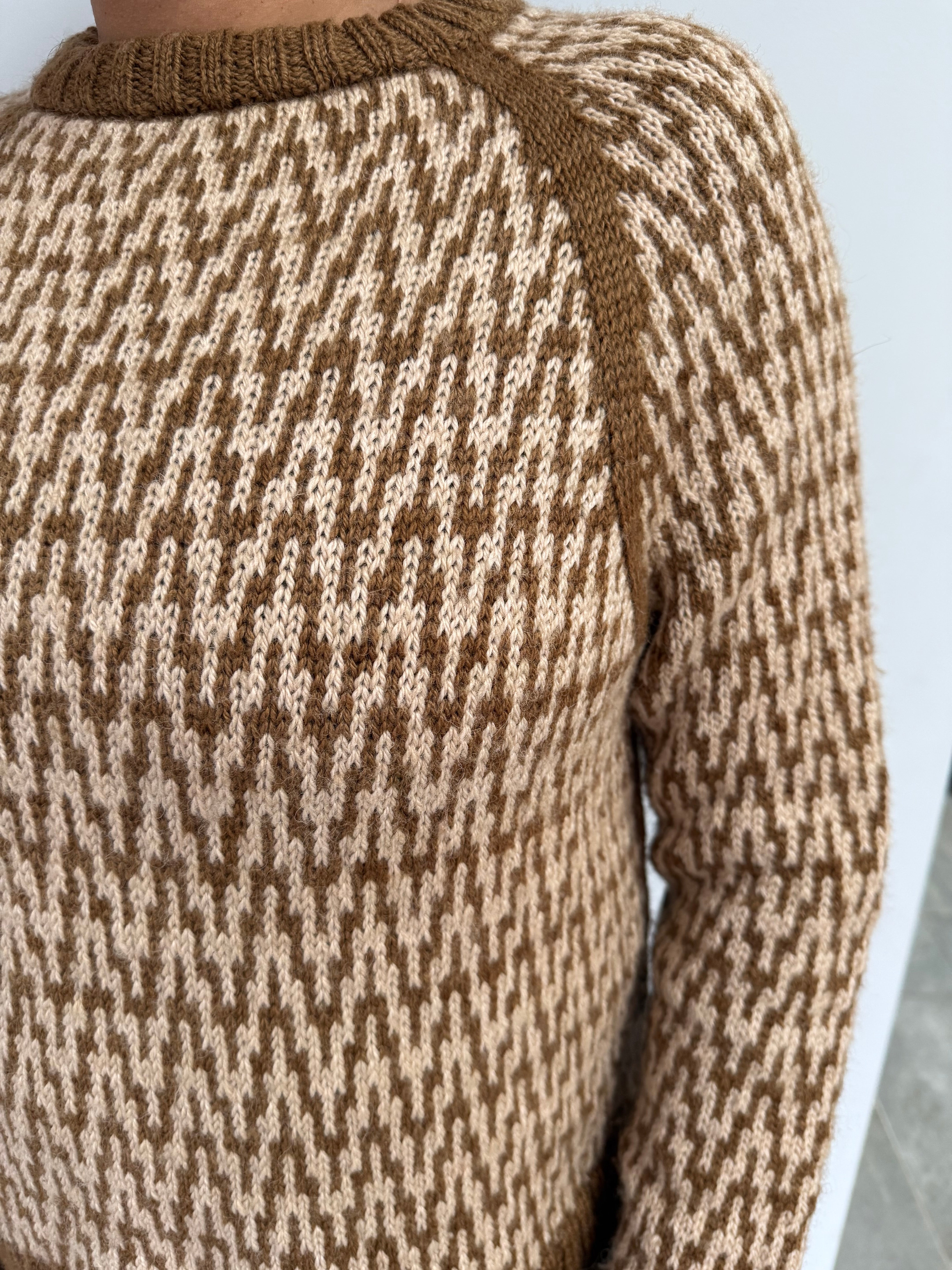 Nkyinkyim Sweater Pattern – Weku Yarn